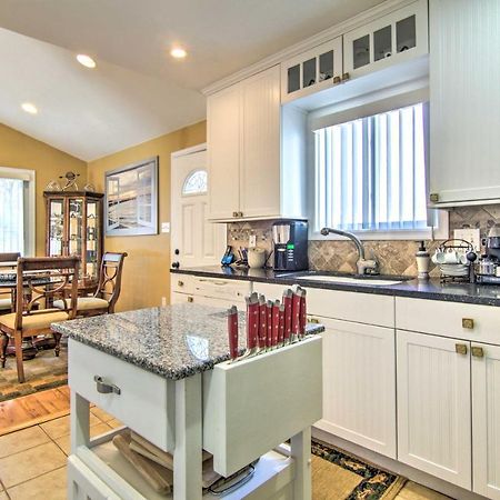 Berlin Home With Patio, 9 Mi To Ocean City Beaches Екстериор снимка