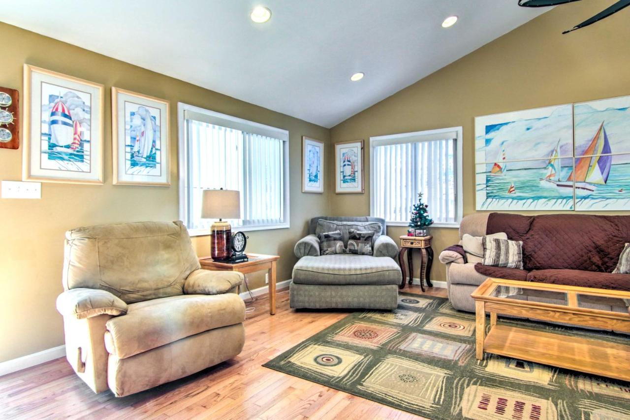 Berlin Home With Patio, 9 Mi To Ocean City Beaches Екстериор снимка